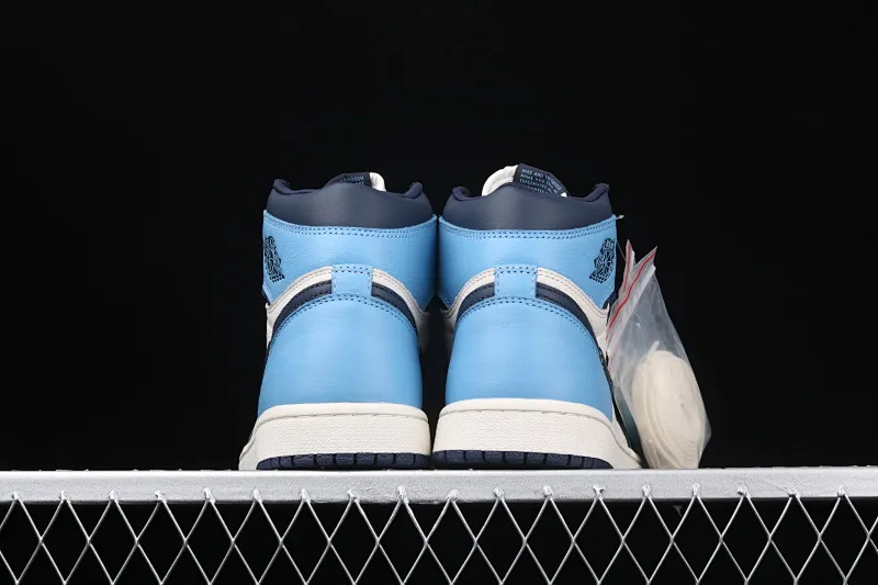 All categories Air Jordan Jordan series basketball shoes Air Jordan 1 High pure original version Air Jordan 1 AJ1 black and blue toe Joe 1 obsidian North Carolina blue 555088-140